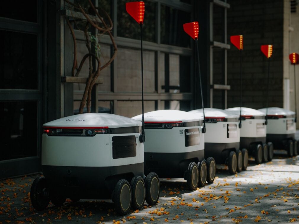 Roboții care livrează mâncare, în fața instanței. Date biometrice, strânse fără permisiune