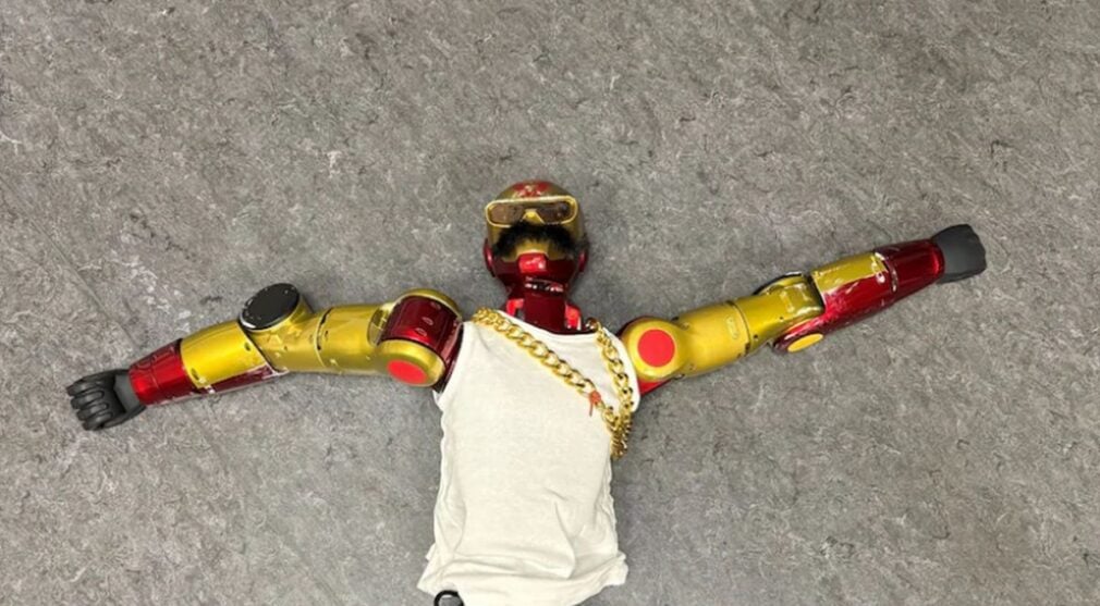 Adolescentă agresată sexual de un robot, în Germania. Doi tineri, anchetați pentru că au filmat incidentul