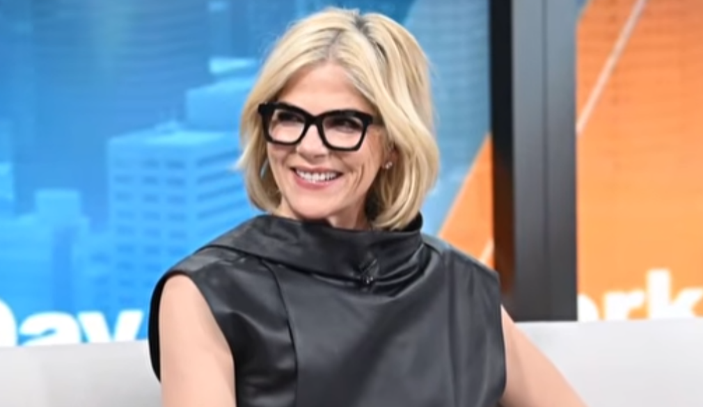 Actrița Selma Blair, internată după ce inițial a fost arestată pentru că a mușcat o însoțitoare de bord