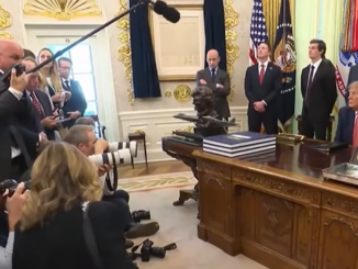 VIDEO Trump insultă un reporter în Biroul Oval: „Taci! Ce e în neregulă cu tine, ești bolnav?”