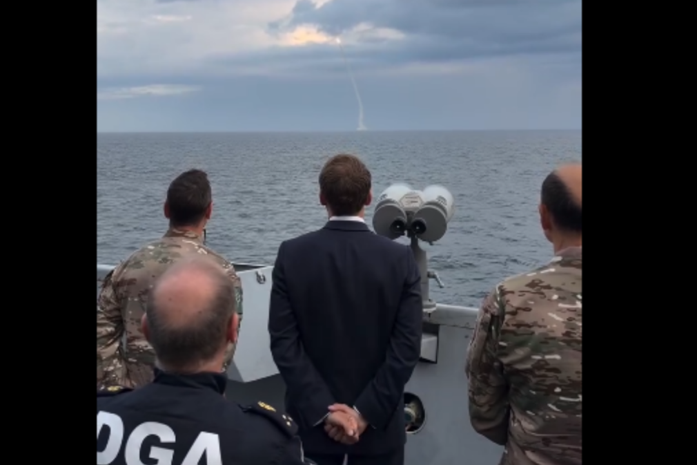 VIDEO Franța a testat noua rachetă balistică M51.3. Macron a asistat la lansare