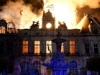 VIDEO Protestele din Franța. Suspectul incendierii primăriei din Limoges, arestat. Cine este bărbatul