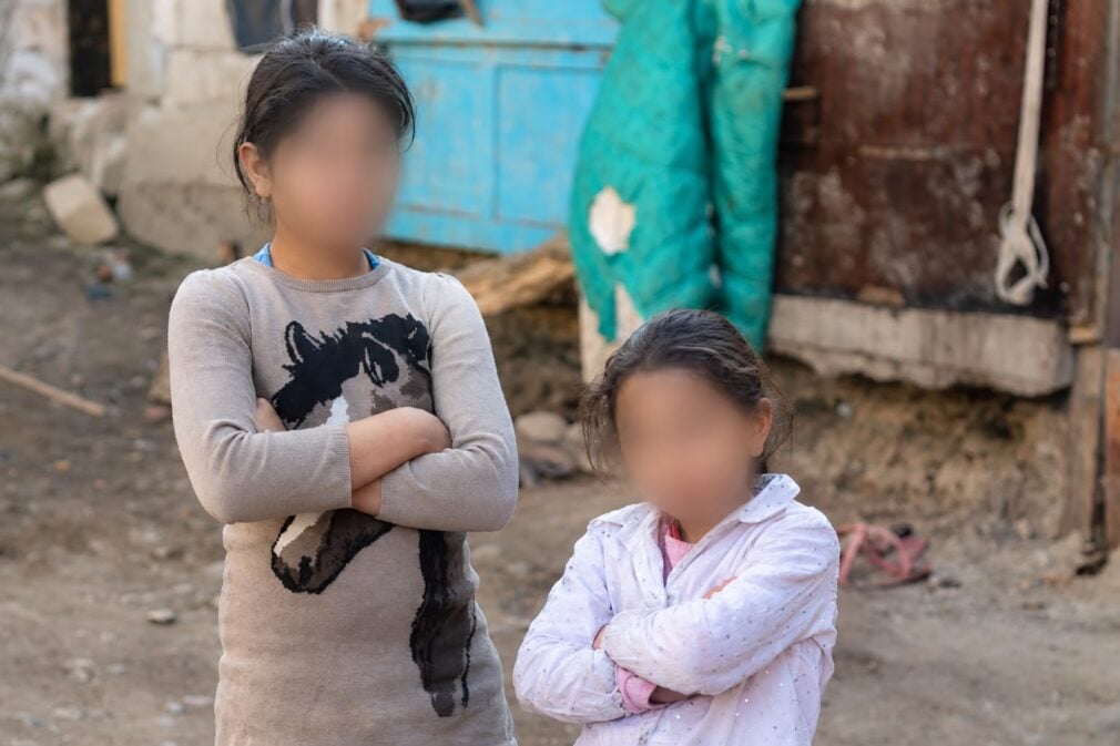 Sărăcia se vede în rezultatele școlare. 7 din 10 elevi vulnerabili au rezultate slabe la citire