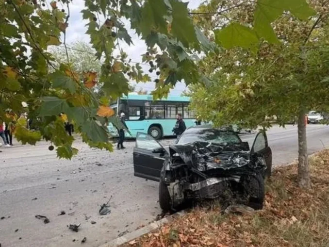 VIDEO Plan Roșu de Intervenție în Dolj. Șapte răniți după coliziunea dintre un autoturism și un autobuz