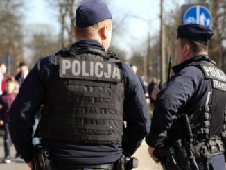 VIDEO Al doilea atac într-o școală din Polonia în mai puțin de 24 de ore. O femeie a murit, iar alte două persoane au fost rănite