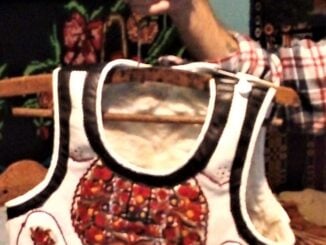 Doar doi cojocari au mai rămas în Mureș. Pieile de oaie ajung tot mai rar să fie prelucrate
