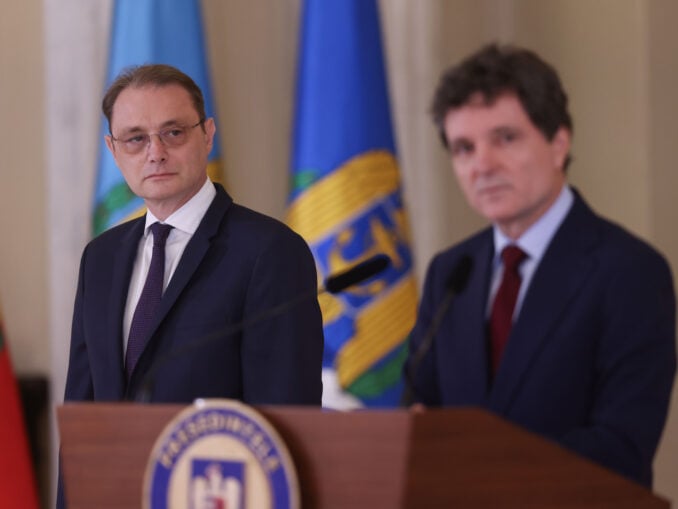 Guvernul Luca Niculescu: tehnocrați la vedere, partide la butoane