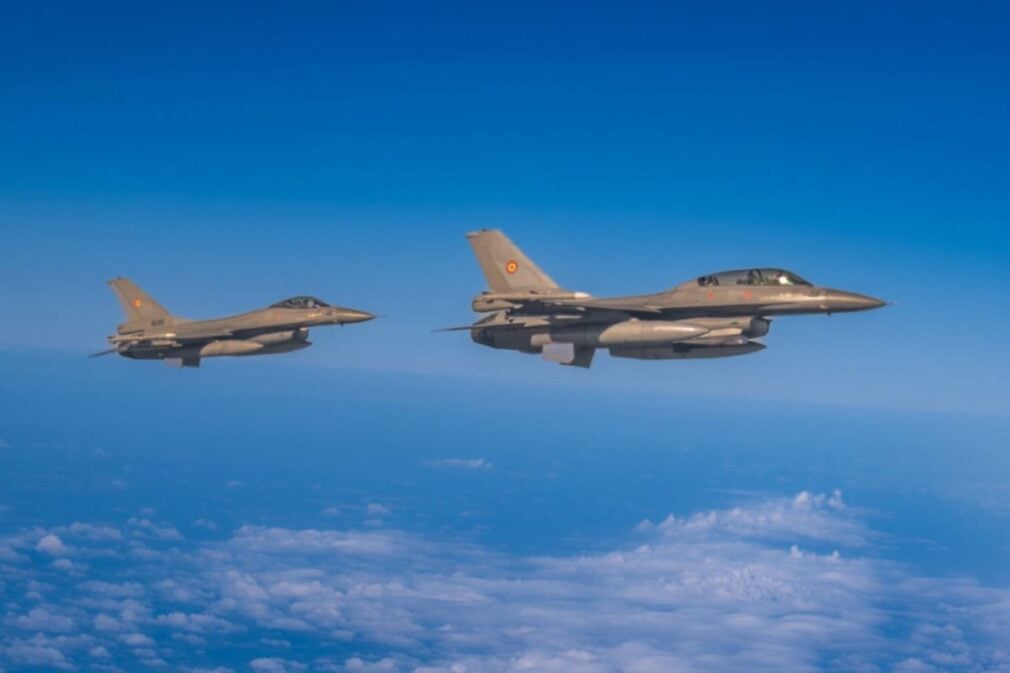 Două drone intrate în spațiul aerian al României, doborâte de piloții români. Avioanele F-16 au intervenit deasupra Mării Negre