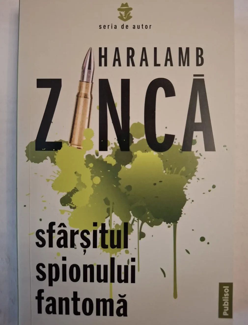 Priviri strecurate printre paginile cărţilor (V): Revoluția de la Budapesta, interpretată de Haralamb Zincă 