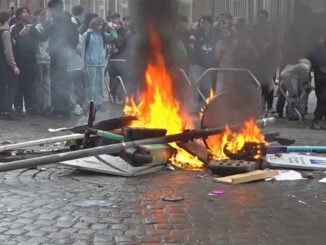 VIDEO După Franța, Belgia se confruntă cu proteste ale elevilor. Sute de elevi au blocat intrările liceelor din Liège