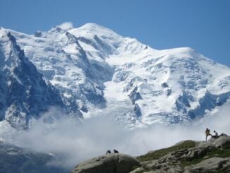 Mont Blanc a pierdut peste un metru din înălțime într-un an. Ce se întâmplă cu „acoperișul Europei”