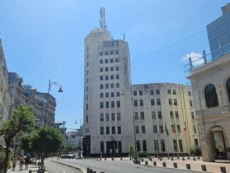 FOTO Un simbol al Bucureștiului, scos la vânzare. Orange renunță la celebrul Palat al Telefoanelor pentru o sumă impresionantă