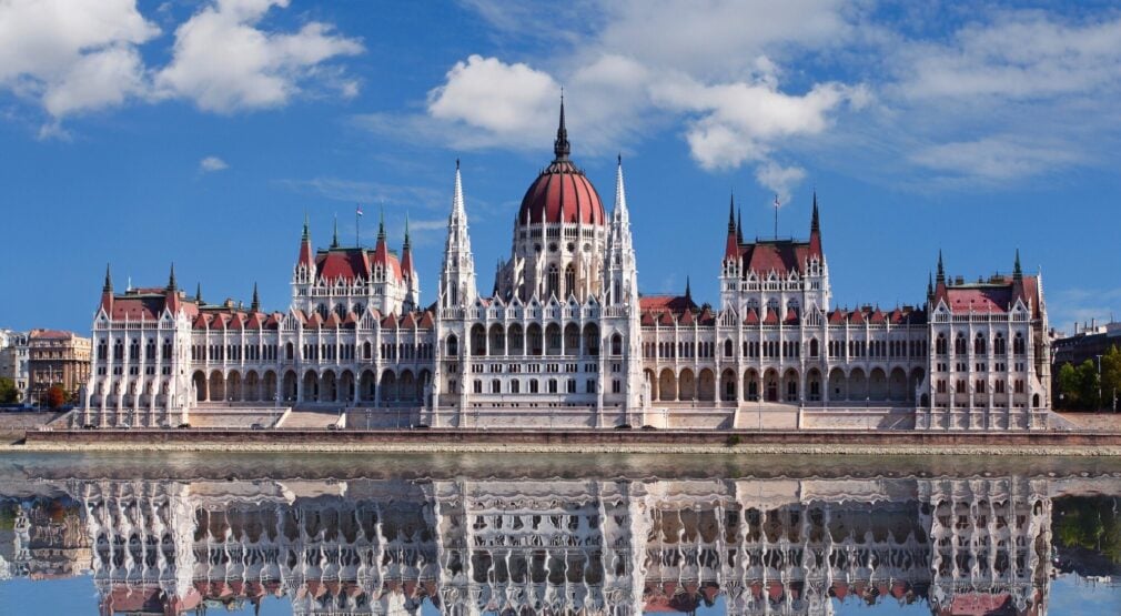 Ungaria accelerează pregătirile pentru aderarea la euro. Reduceri masive de cheltuieli și un nou calendar fiscal