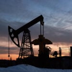 Petrolul sare peste 100 de dolari pe fondul atacurilor din Strâmtoarea Ormuz