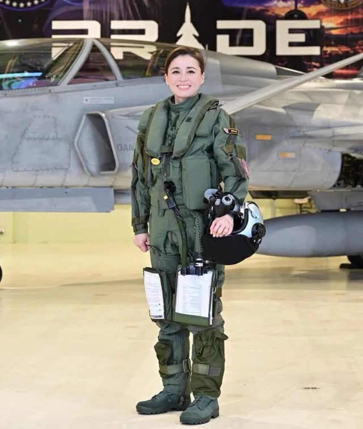 Thai queen Suthida completes first solo Saab Gripen flight lasting 41 minutes