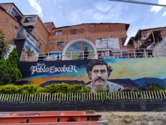 Casa lui Pablo Escobar, demolată de autoritățile din Medellín. Clădirea abandonată devenise loc de petreceri