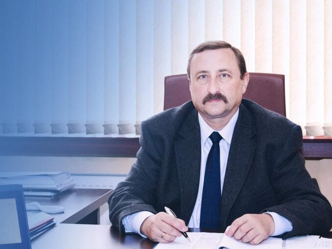 UPDATE Un rector se laudă pe grupul intern al PSD că recrutează studenți în partid